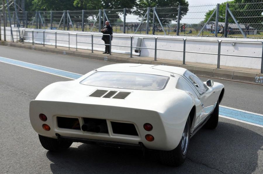  Ford GT40 Mk I 1969 года  (фото 3 из 6)